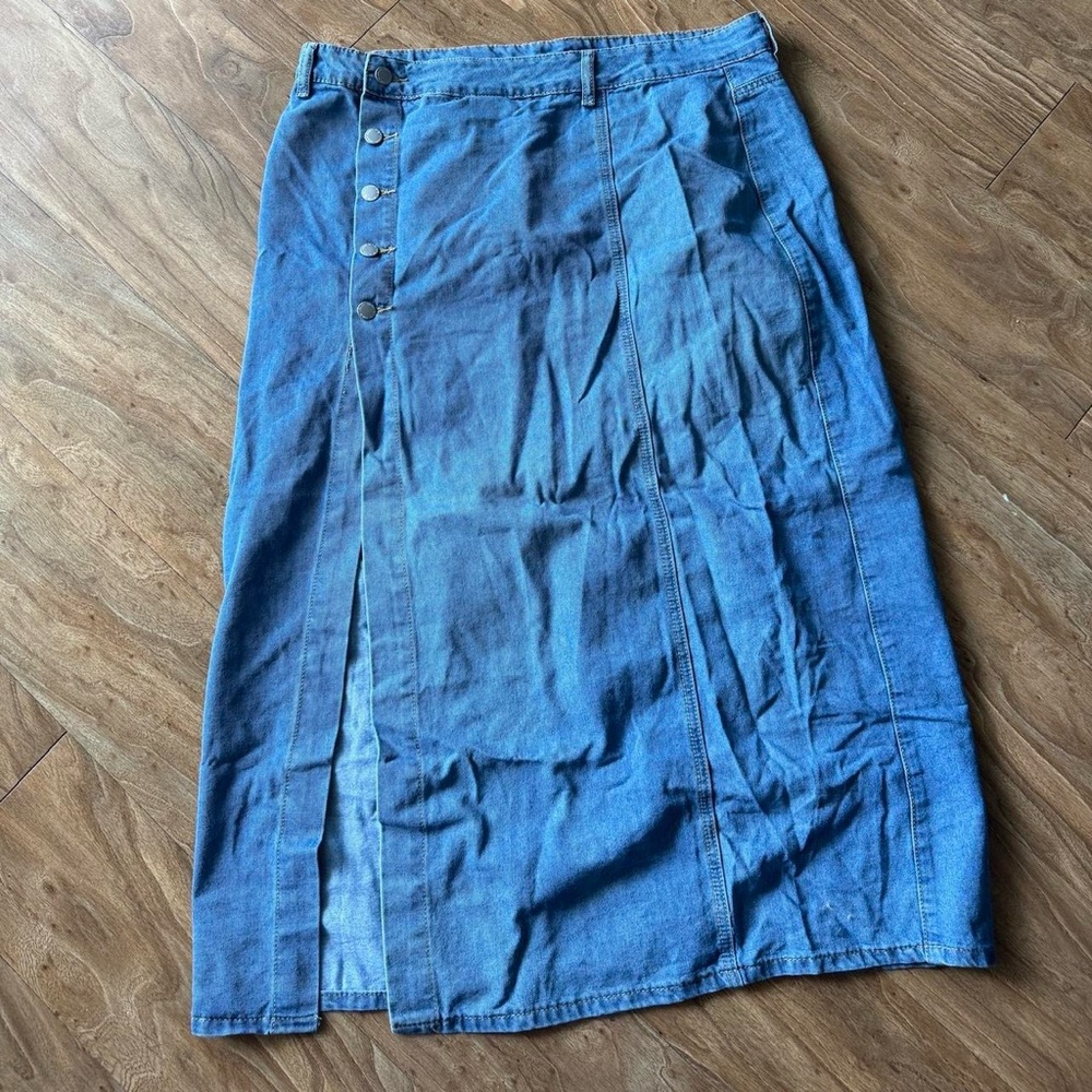 Denim Blue Button-Front Skirt